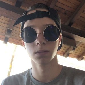 Meet your Posher, Scott